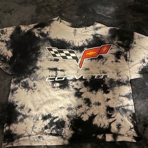 🐥3/$15 Black and Grey and White Tie-dye Corvette Crop Top!